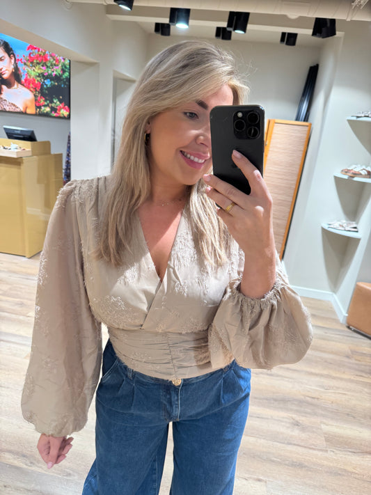 Taupe blouse taille