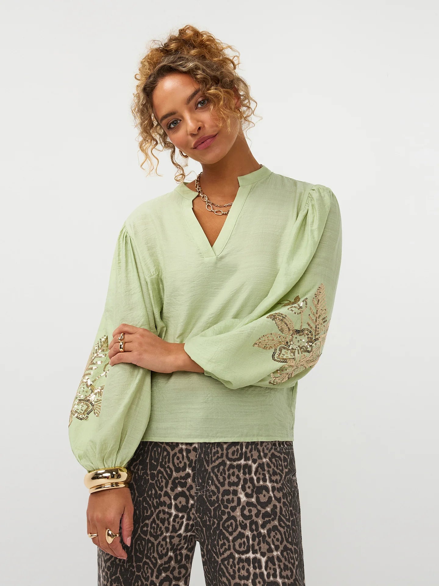 Rose blouse soft green