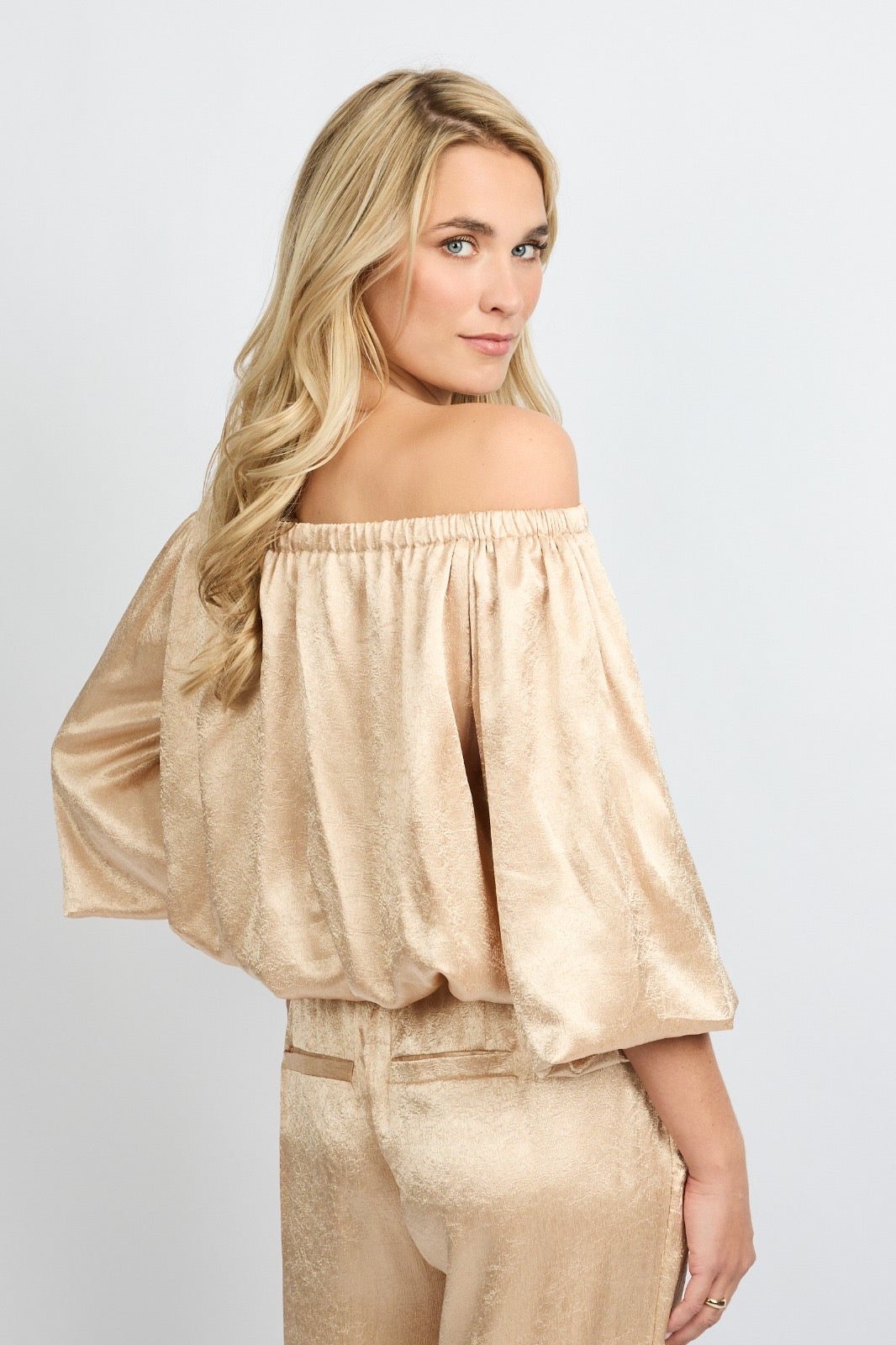 Yulieth top beige