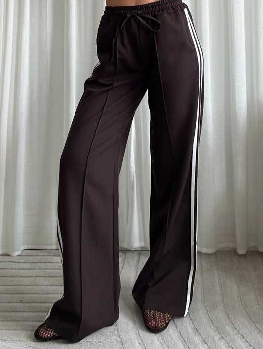 Broek witte streep bruin