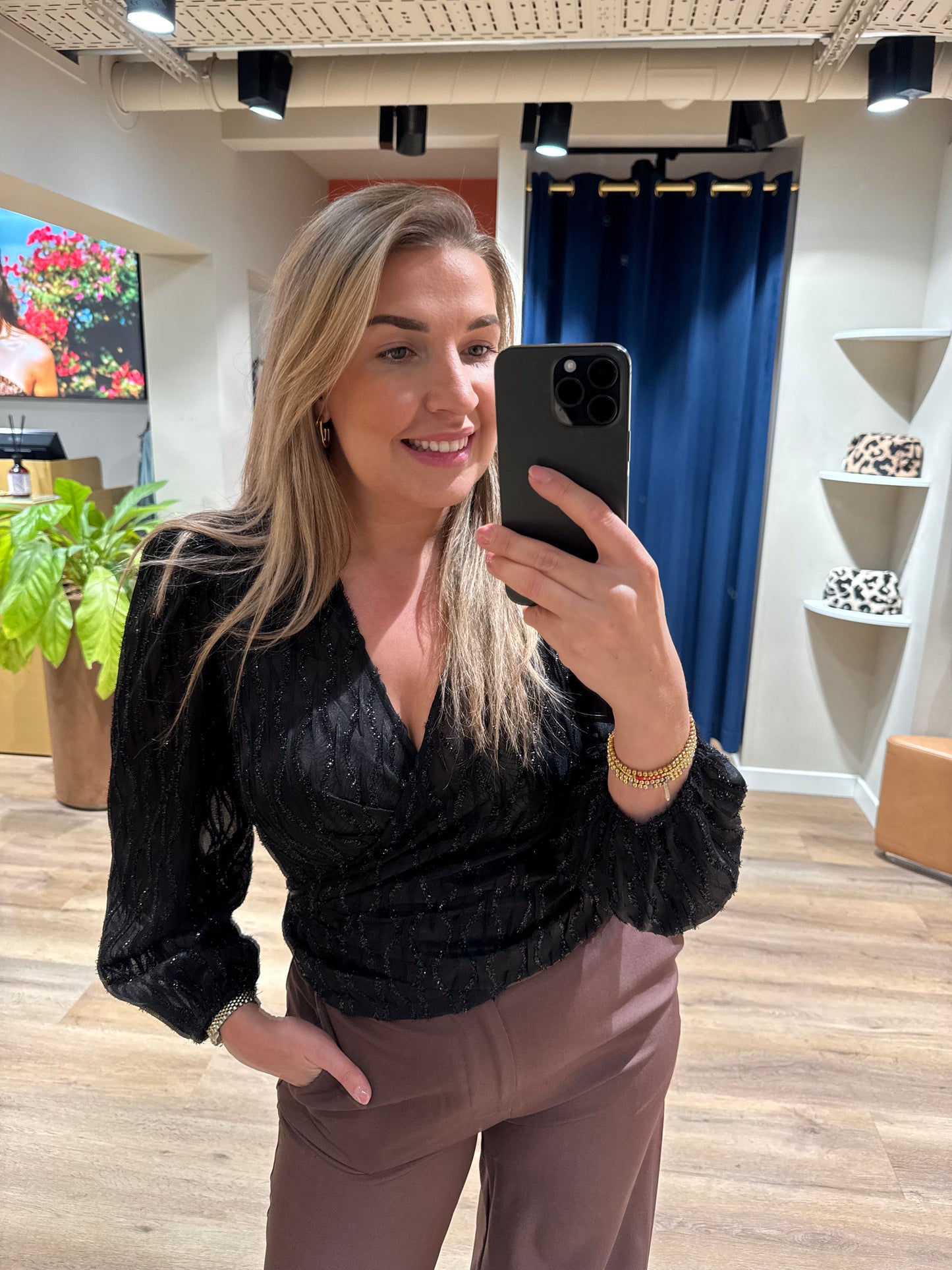 Overslag glitter top zwart