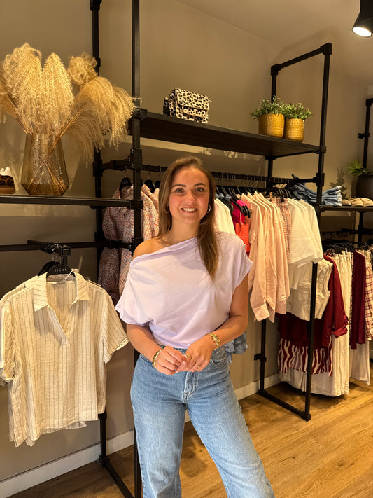 Off shoulder t-shirt lila