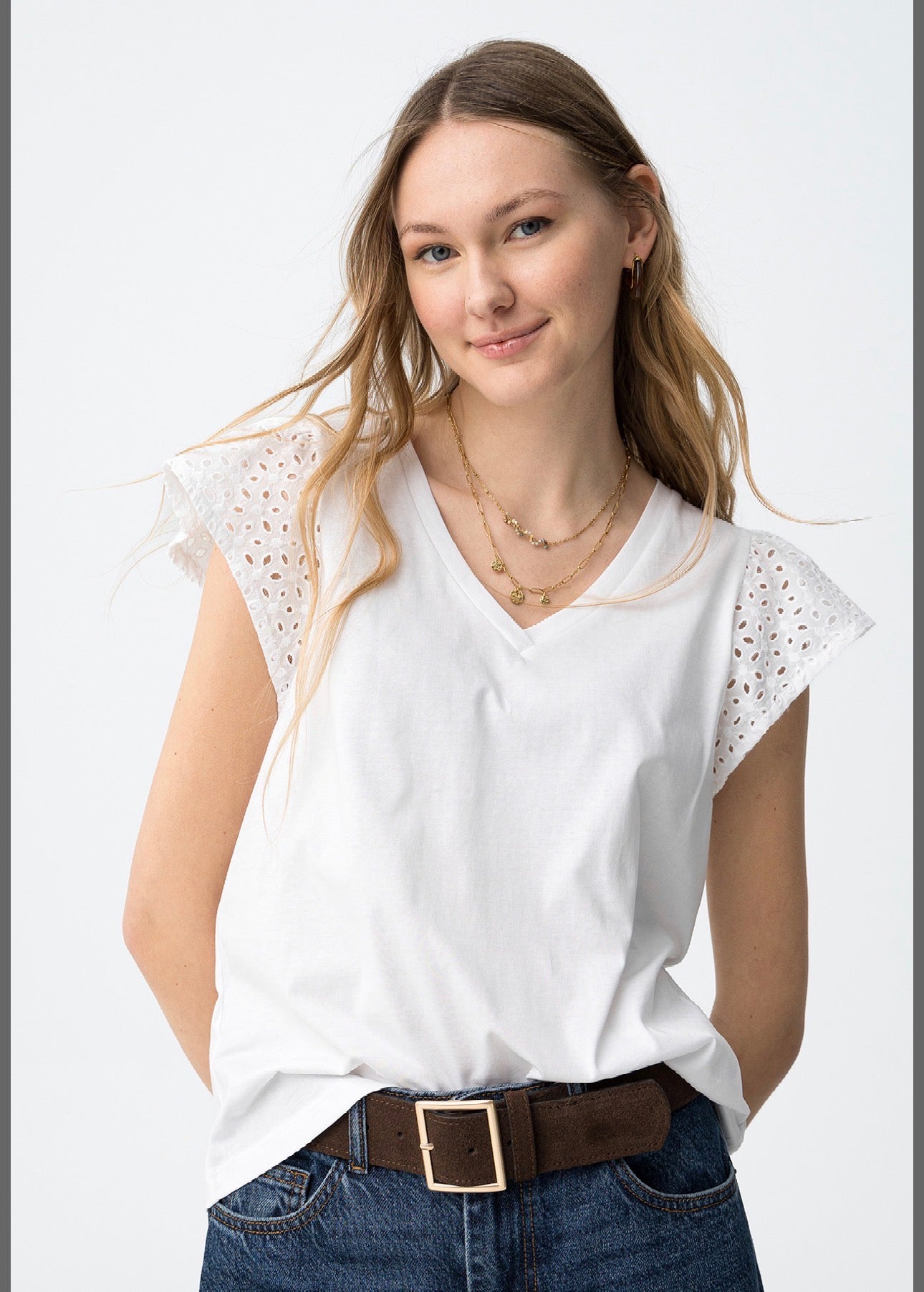 Wit T-shirt kanten detail mouw