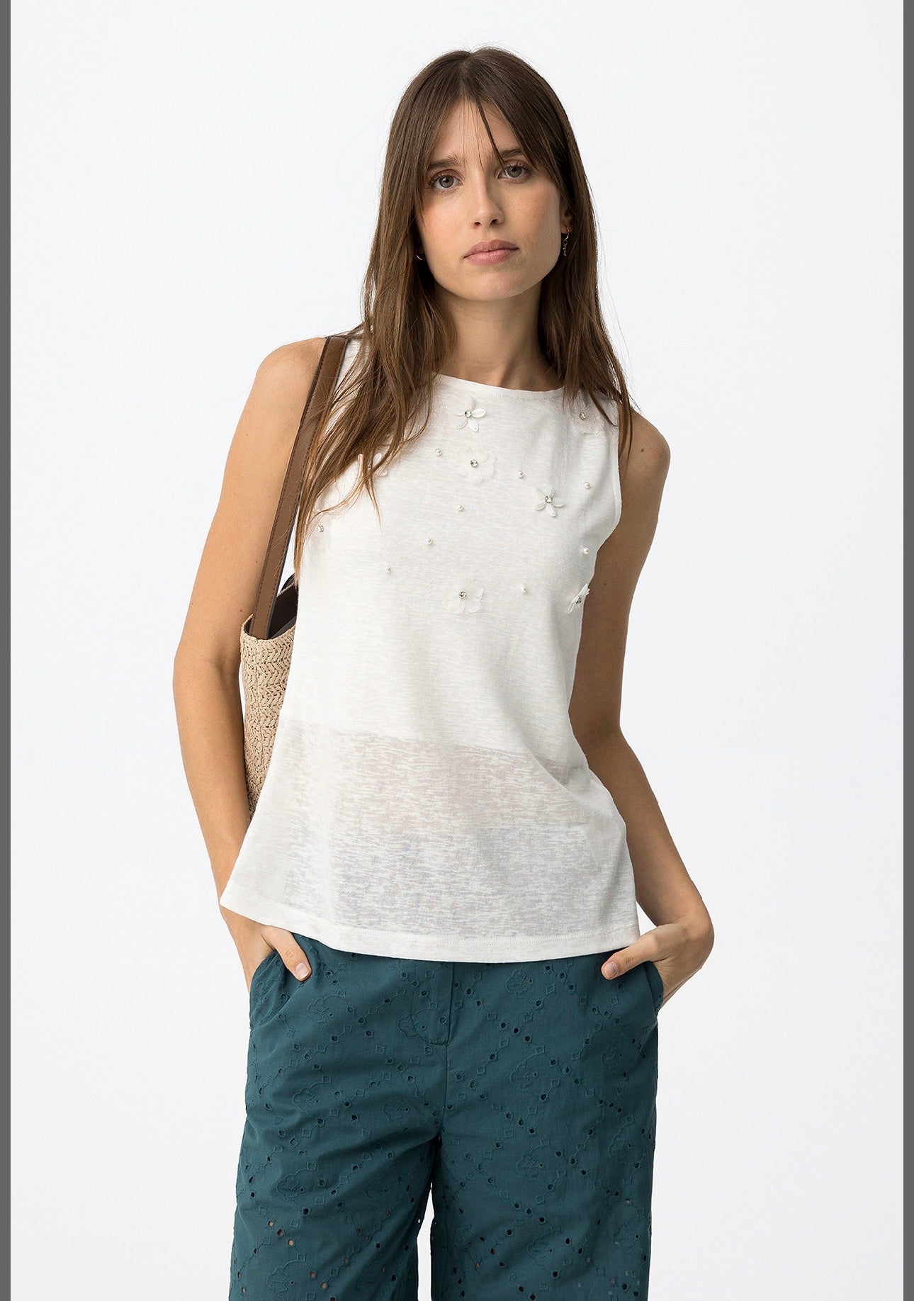 Witte top bloem detail