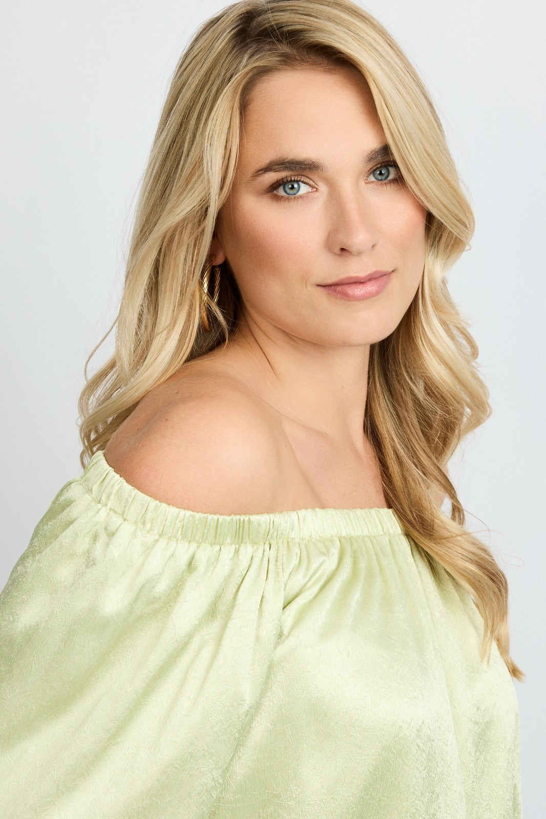 Yulieth top green