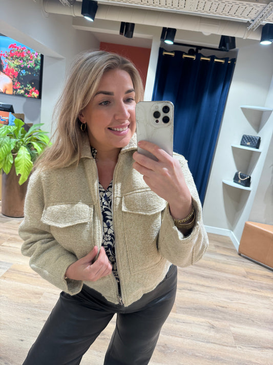 Beige jasje
